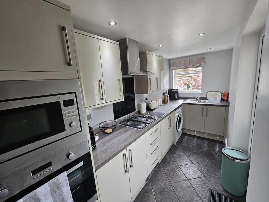 Ashley House, Carlisle Holiday home *